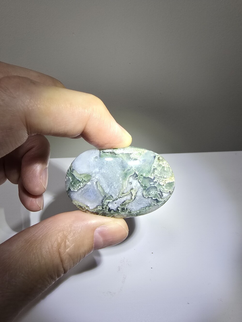 Moss Agate Crystal Palmstone #G